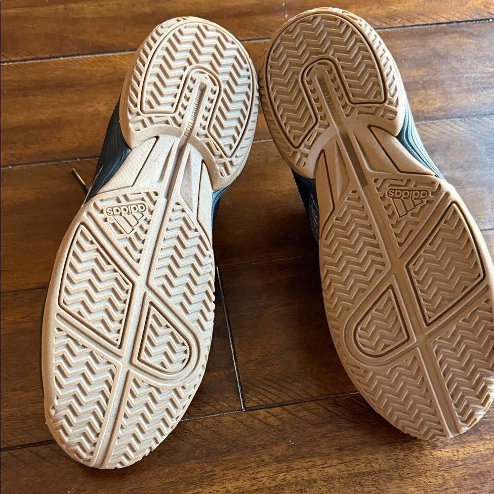 Adidas Libra 6 indoor volleyball